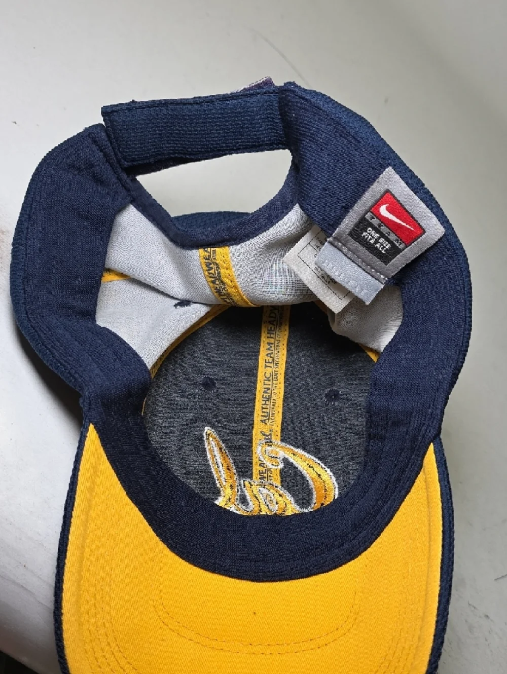 Nike Dri-Fit Cal Hat Adjustable Navy Yellow California Authentic‎ Team Wear Cap